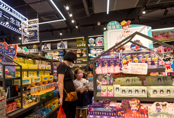 2007年，行一文具店进入初期发展巅峰的时刻，在东莞市新芬路同时开设了四家门店。