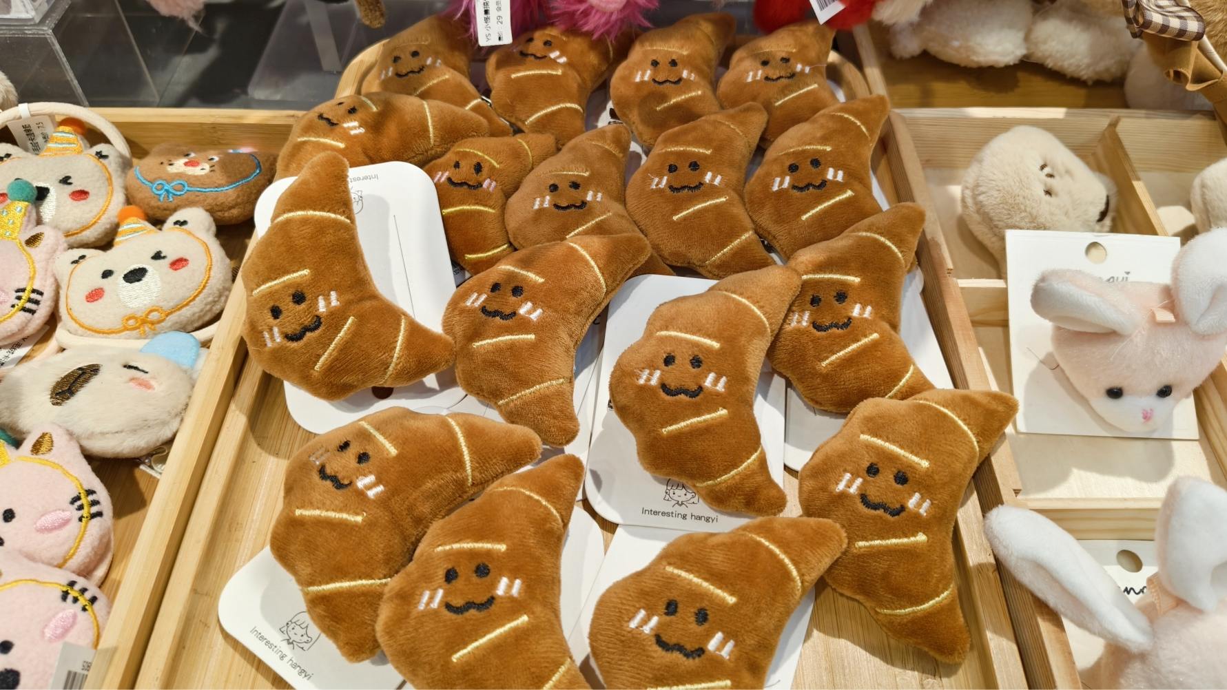 精品饰品店加盟怎么做？需要多少钱？