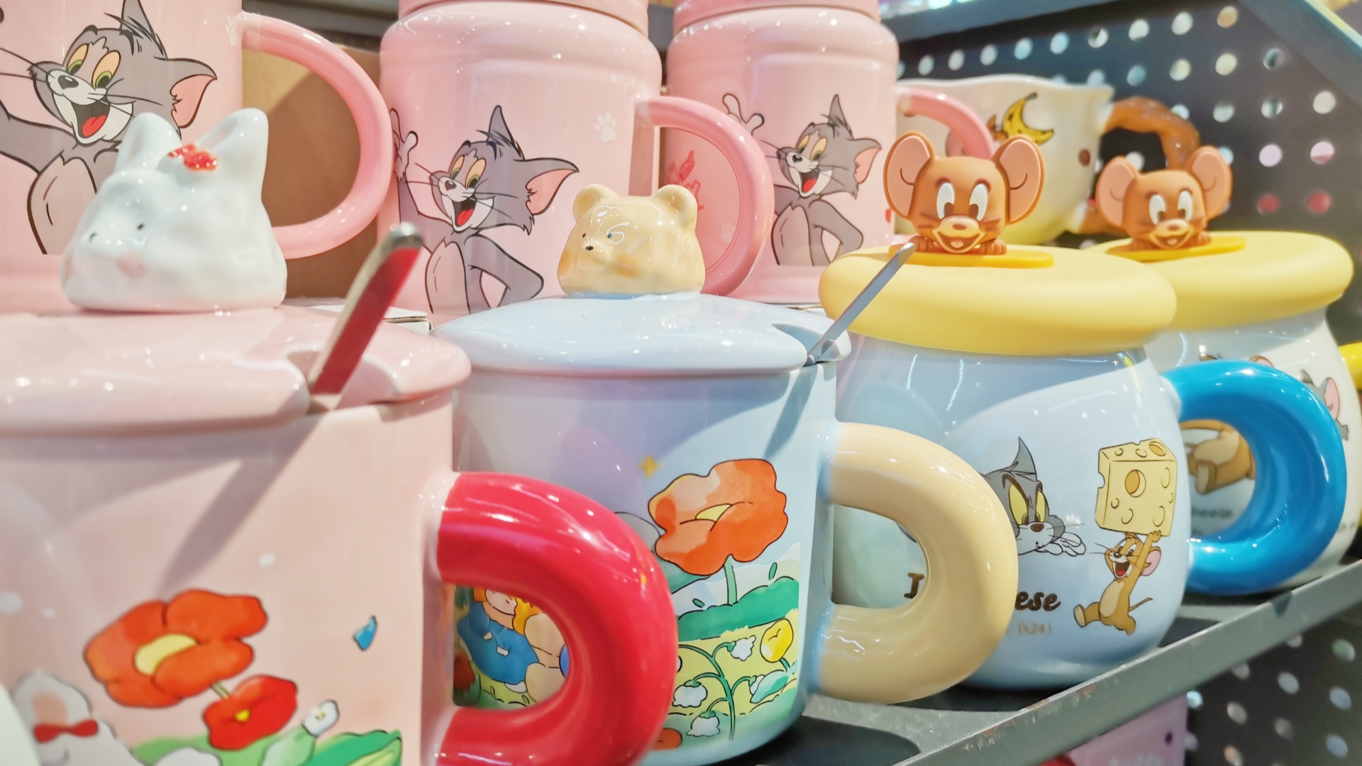 投资精品礼品连锁店后，品牌方如何提供培训支持？