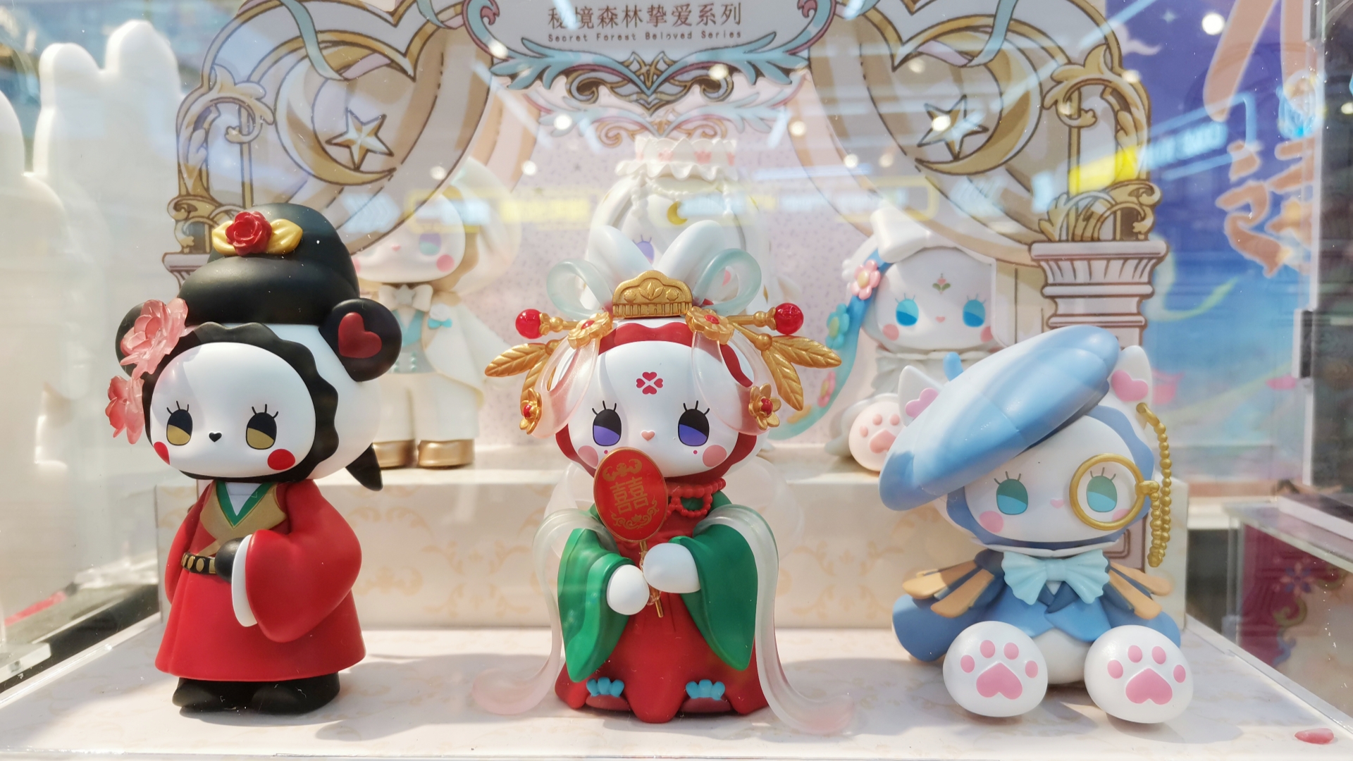 自营精品礼品店和联营精品礼品店的盈利能力有哪些区别？